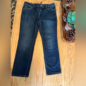 Vera Wang size 4 cropped jeans